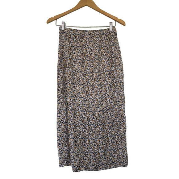 Abercrombie & Fitch floral midi skirt with slit elastic waist Size xs - Picture 3 of 6
